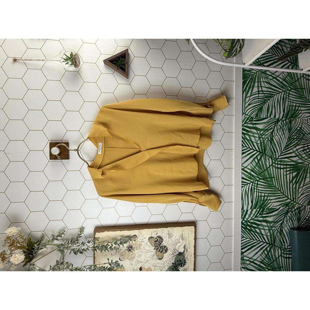 Babaton Aritzia Yellow Brett Collared Draped Front Blouse - Size - XS